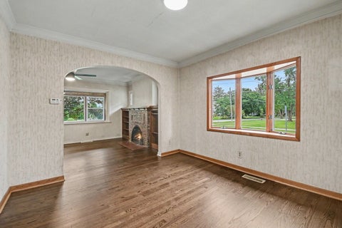 Tiny photo for 550 S Oakland Avenue, Villa Park, IL 60181 (MLS # 12747323)