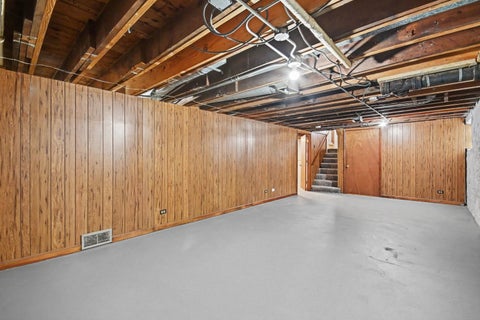 Tiny photo for 550 S Oakland Avenue, Villa Park, IL 60181 (MLS # 12747323)