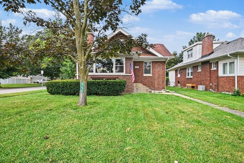 Tiny photo for 550 S Oakland Avenue, Villa Park, IL 60181 (MLS # 12747323)