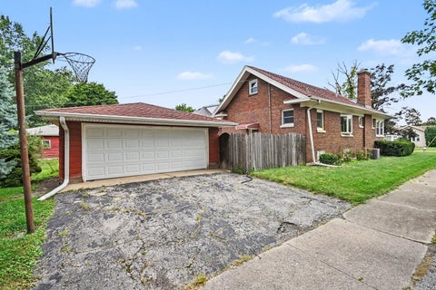Tiny photo for 550 S Oakland Avenue, Villa Park, IL 60181 (MLS # 12747323)