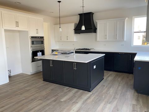 Tiny photo for 24433 W Bantry Lane, Shorewood, IL 60404 (MLS # 12400315)