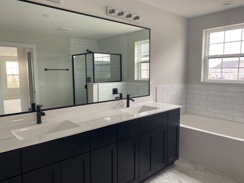 Tiny photo for 24433 W Bantry Lane, Shorewood, IL 60404 (MLS # 12400315)