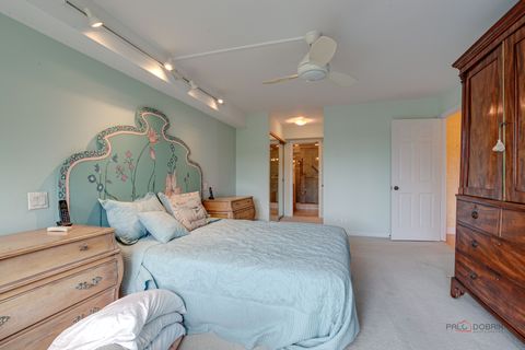 Tiny photo for 1671 Mission Hills Road #302, Northbrook, IL 60062 (MLS # 12490846)
