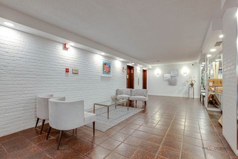 Tiny photo for 1671 Mission Hills Road #302, Northbrook, IL 60062 (MLS # 12490846)