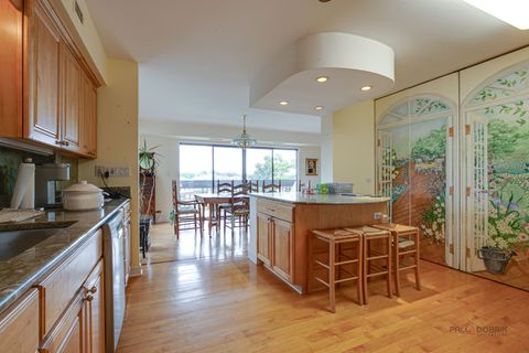 Tiny photo for 1671 Mission Hills Road #302, Northbrook, IL 60062 (MLS # 12490846)