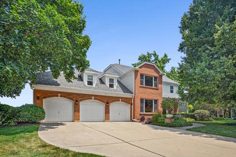 Photo of 2917 Whispering Oaks Drive, Buffalo Grove, IL 60089 (MLS # 12726552)