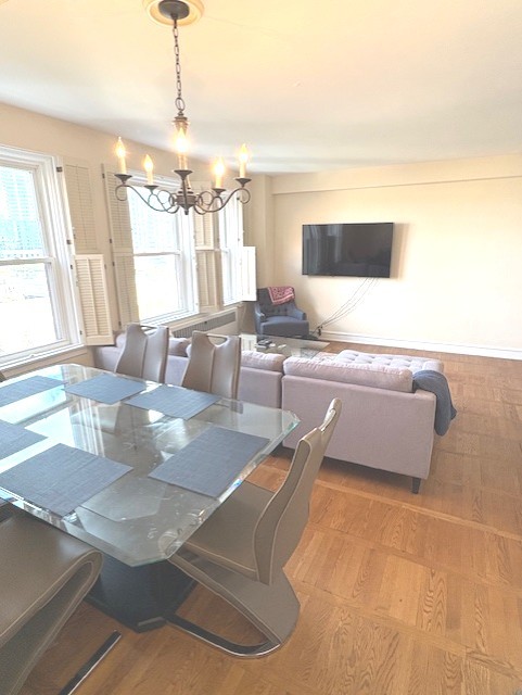 Evanston, Illinois 60201, United States, 1 Bedroom Bedrooms, ,1 BathroomBathrooms,Residential,Active,238570