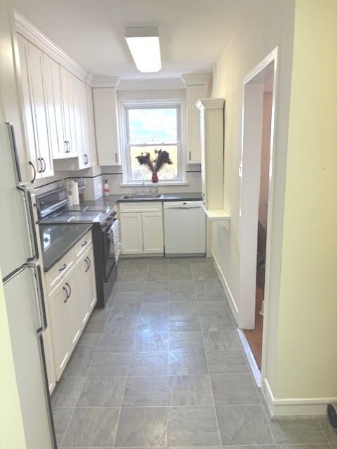 Tiny photo for 1585 Ridge Avenue #608, Evanston, IL 60201 (MLS # 12510000)