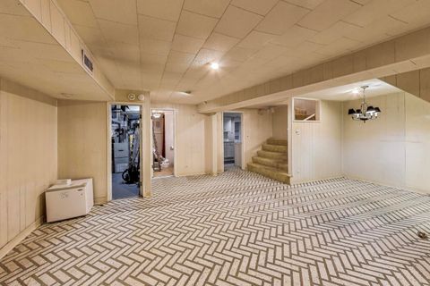 Tiny photo for 3811 N Alta Vista Terrace, Chicago, IL 60613 (MLS # 12488433)