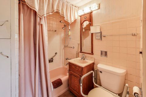 Tiny photo for 3811 N Alta Vista Terrace, Chicago, IL 60613 (MLS # 12488433)