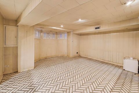 Tiny photo for 3811 N Alta Vista Terrace, Chicago, IL 60613 (MLS # 12488433)