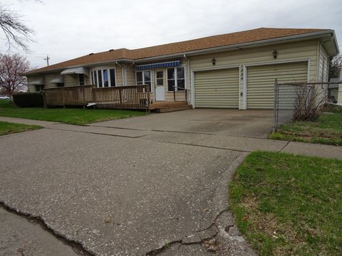 Tiny photo for 1224 W Rusholme Street, Davenport, IA 52804 (MLS # 12609454)