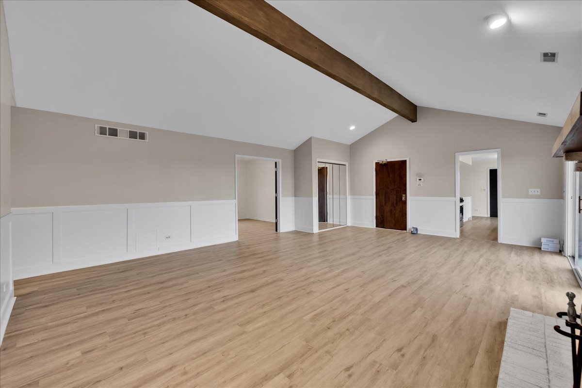 1670 N Douglas Court