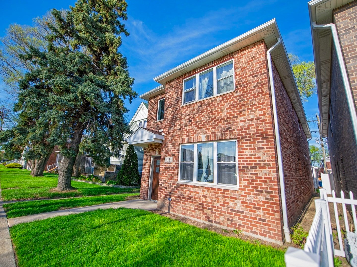 105 N 12th Avenue