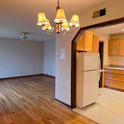 Tiny photo for 4605 W 84th Place, Chicago, IL 60652 (MLS # 12631589)