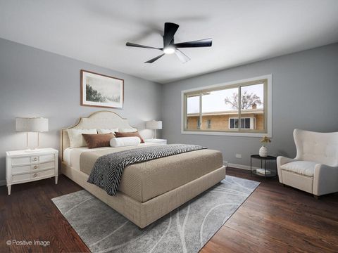 Tiny photo for 8944 Skokie Boulevard #B, Skokie, IL 60076 (MLS # 12519556)