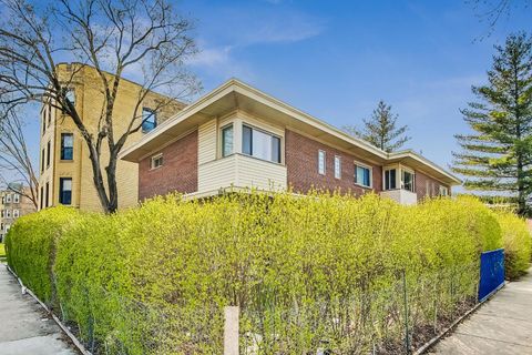 Photo of 8944 Skokie Boulevard #B, Skokie, IL 60076 (MLS # 12519556)