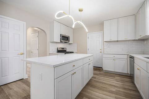 Tiny photo for 26 E 157th Street, South Holland, IL 60473 (MLS # 12738384)