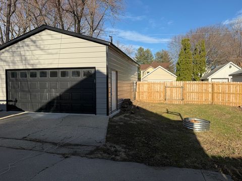 Tiny photo for 608 4th Avenue, Sterling, IL 61081 (MLS # 12592225)