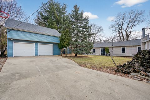 Tiny photo for 25658 W Orchard Avenue, Ingleside, IL 60041 (MLS # 12573931)