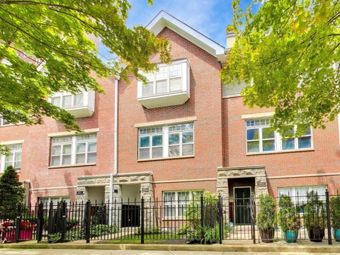 Photo of 4926 S Cornell Avenue #E, Chicago, IL 60615 (MLS # 12691804)