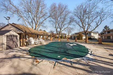 Tiny photo for 29w560 Winchester Circle #4, Warrenville, IL 60555 (MLS # 12540506)