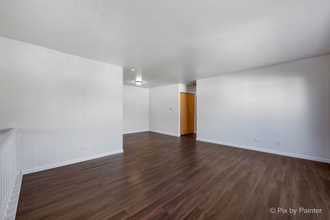 Tiny photo for 29w560 Winchester Circle #4, Warrenville, IL 60555 (MLS # 12540506)