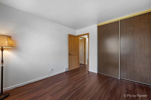 Tiny photo for 29w560 Winchester Circle #4, Warrenville, IL 60555 (MLS # 12540506)