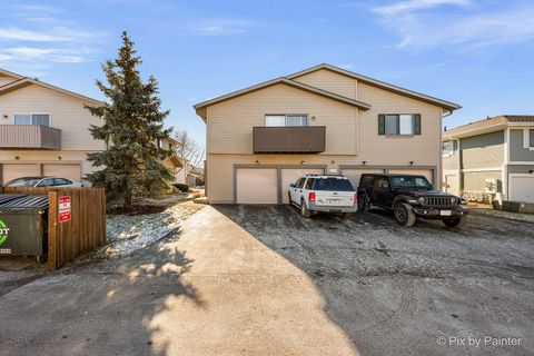 Tiny photo for 29w560 Winchester Circle #4, Warrenville, IL 60555 (MLS # 12540506)