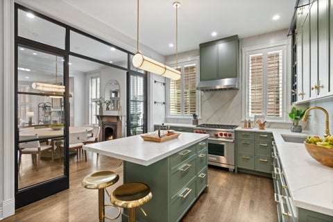 Tiny photo for 119 W Delaware Place, Chicago, IL 60610 (MLS # 12750868)