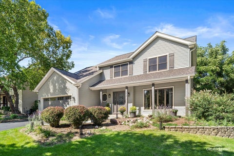 Photo of 564 Cleavland Drive, Bolingbrook, IL 60440 (MLS # 12768041)