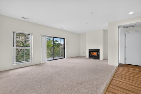 Tiny photo for 1572 Maple Avenue #406, Evanston, IL 60201 (MLS # 12769514)