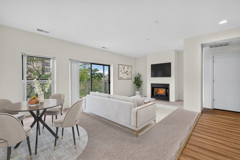 Tiny photo for 1572 Maple Avenue #406, Evanston, IL 60201 (MLS # 12769514)