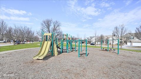 Tiny photo for 617 Northgate Lane, Shorewood, IL 60404 (MLS # 12581531)