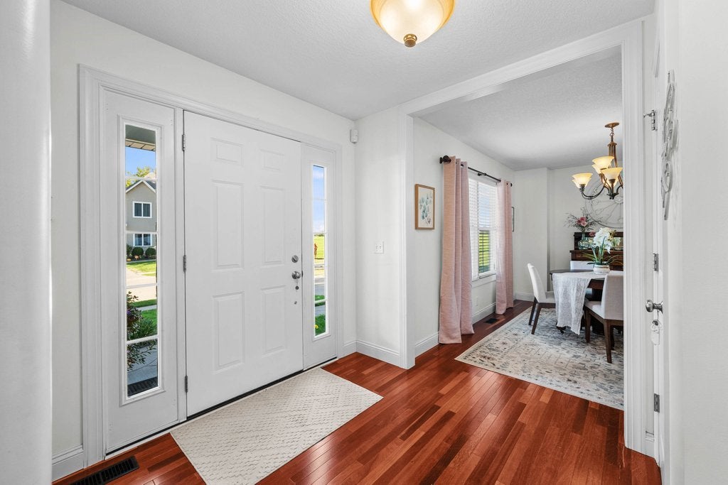 2805 E 58th Street