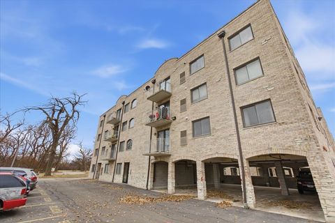 Tiny photo for 7316 40th Street #2E, Lyons, IL 60534 (MLS # 12572514)