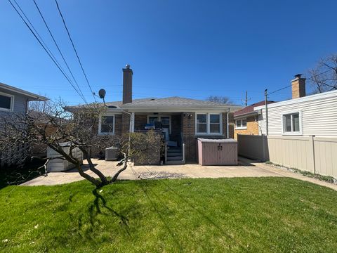 Tiny photo for 8049 E Prairie Road, Skokie, IL 60076 (MLS # 12612610)