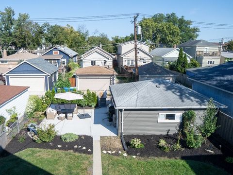 Tiny photo for 1124 Lathrop Avenue, Forest Park, IL 60130 (MLS # 12502279)