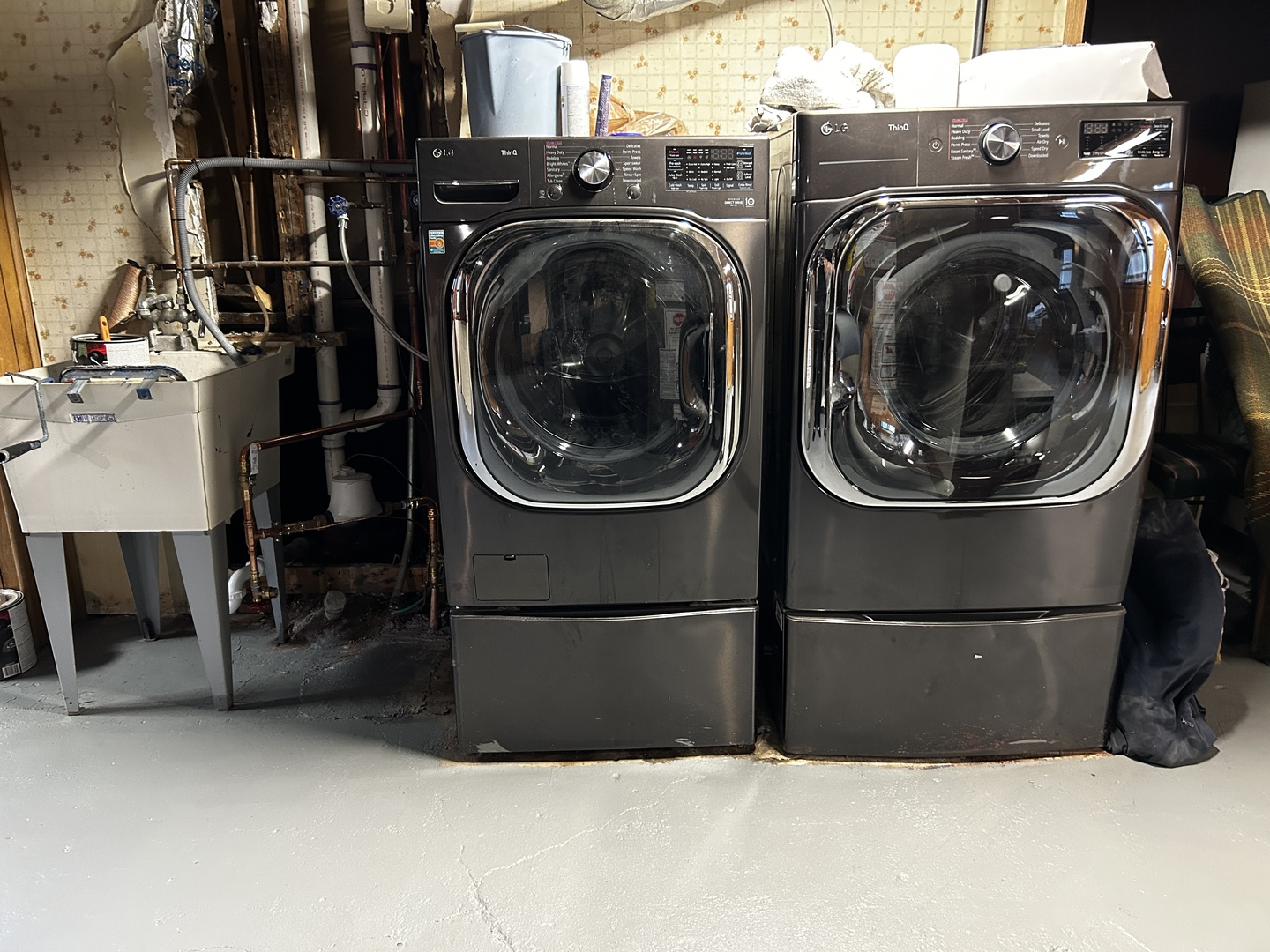 Forest Park, Illinois 60130, United States, 4 Bedrooms Bedrooms, ,3 BathroomsBathrooms,Residential,Active,232797