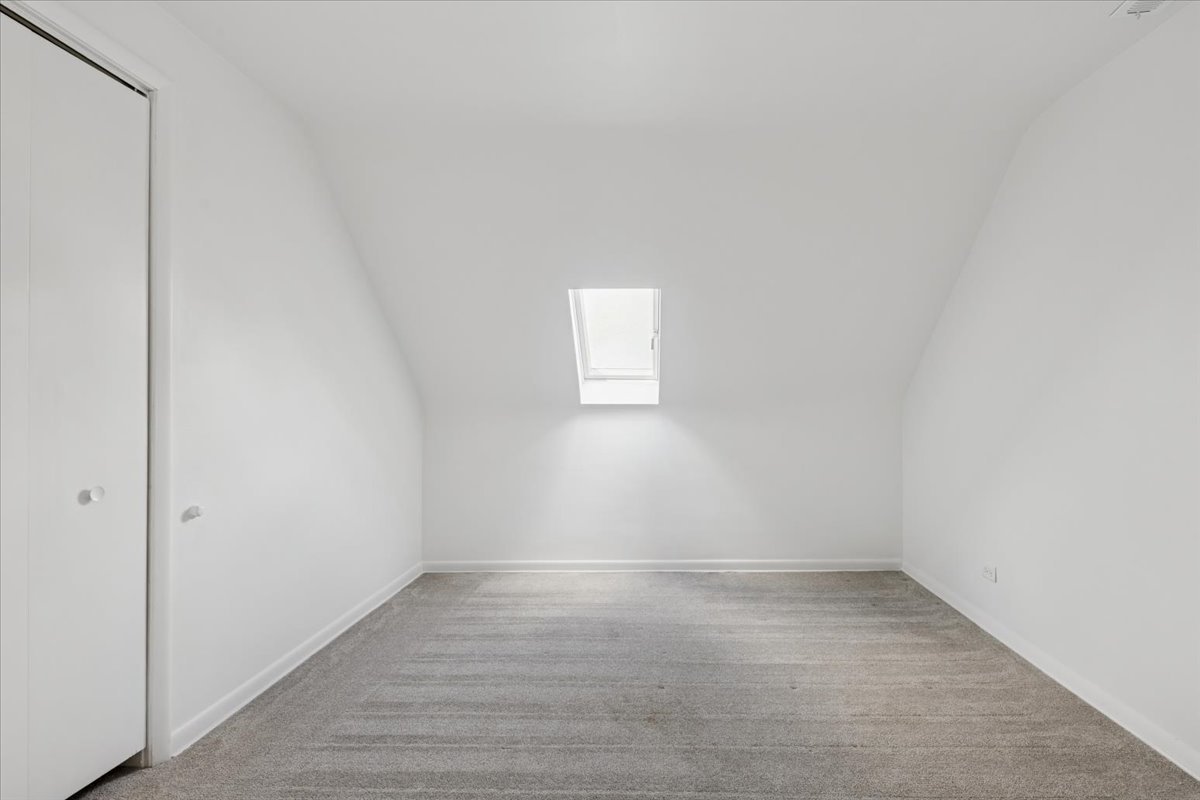 Forest Park, Illinois 60130, United States, 4 Bedrooms Bedrooms, ,3 BathroomsBathrooms,Residential,Active,232797