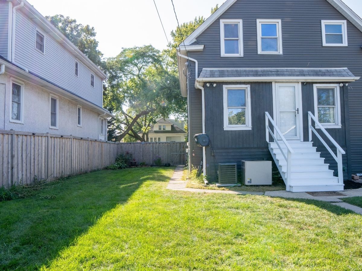 Forest Park, Illinois 60130, United States, 4 Bedrooms Bedrooms, ,3 BathroomsBathrooms,Residential,Active,232797