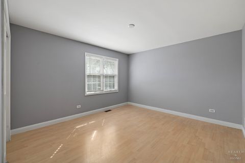 Tiny photo for Crystal Lake, IL 60012 (MLS # 12601384)