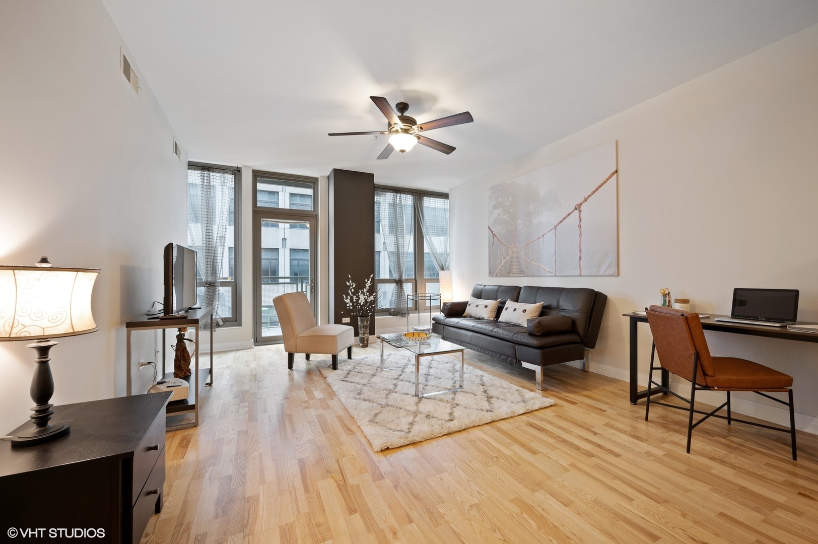 565 W Quincy Street 1003