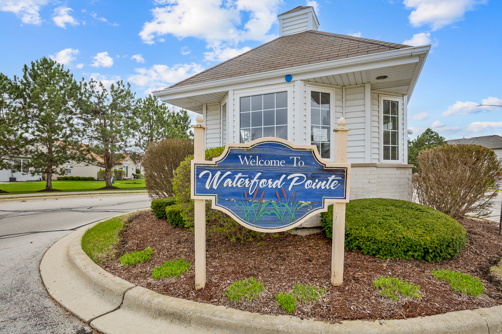 1014 Edinburgh Court