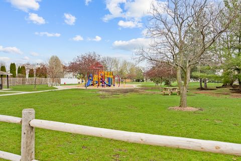 Tiny photo for 1014 Edinburgh Court, Joliet, IL 60431 (MLS # 12499758)