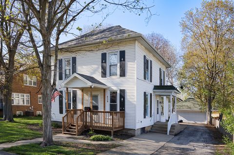 Photo of 436 W Washington Street, Marengo, IL 60152 (MLS # 12634027)