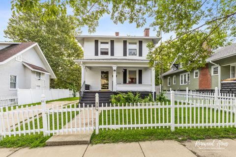 Photo of 355 S Myrtle Avenue, Kankakee, IL 60901 (MLS # 12459680)