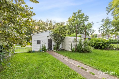 Tiny photo for 355 S Myrtle Avenue, Kankakee, IL 60901 (MLS # 12459680)