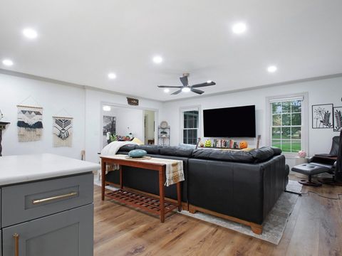 Tiny photo for 1850 N Mulford Road, Rockford, IL 61107 (MLS # 12513634)