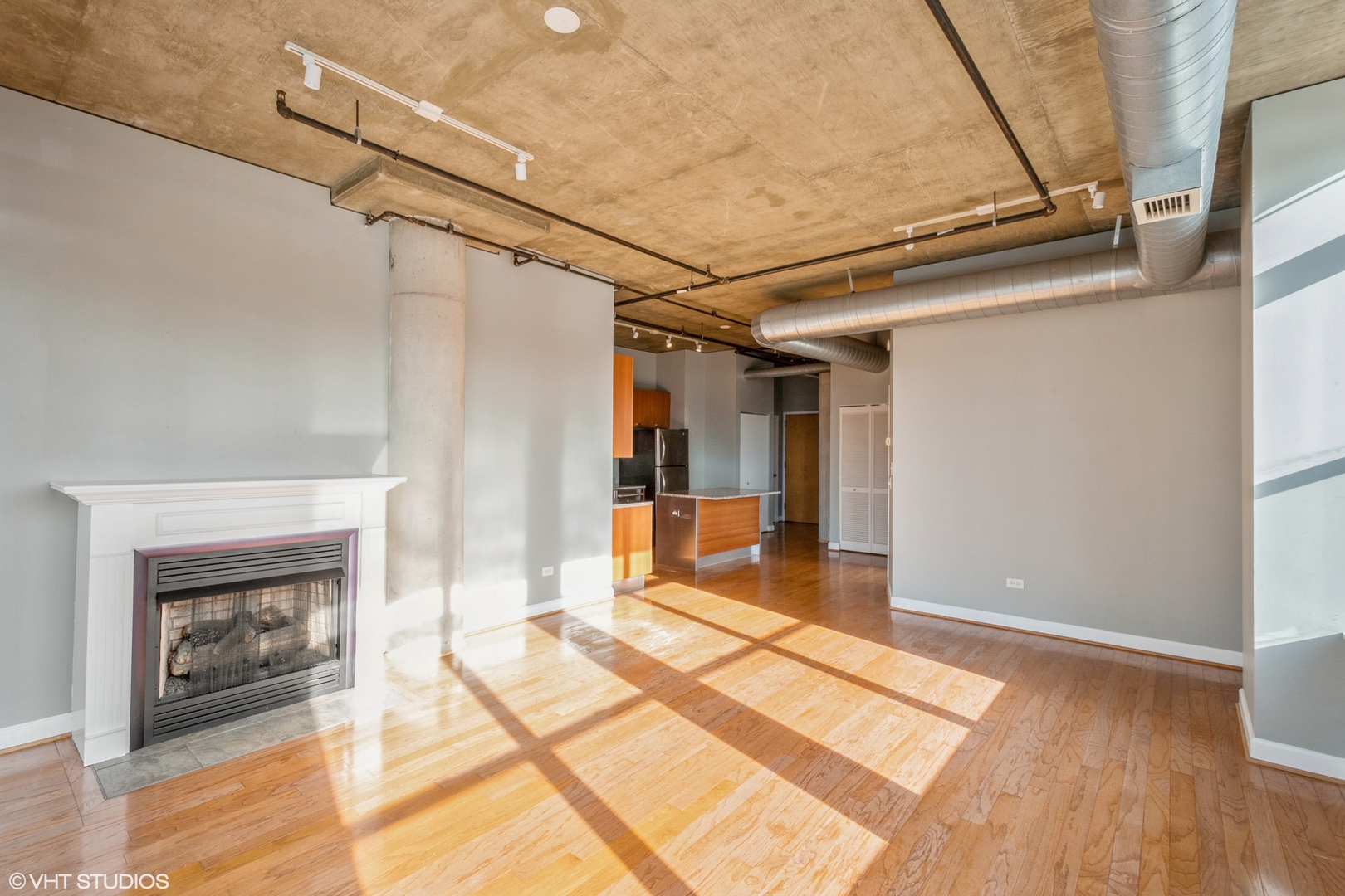 111 S Morgan Street 714